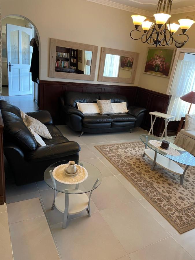 Eden Rose Manor B&B Ла Мерси Экстерьер фото