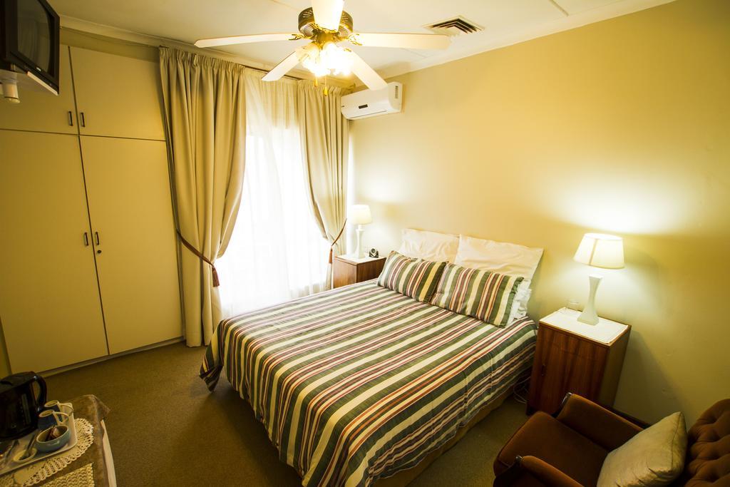 Eden Rose Manor B&B Ла Мерси Экстерьер фото