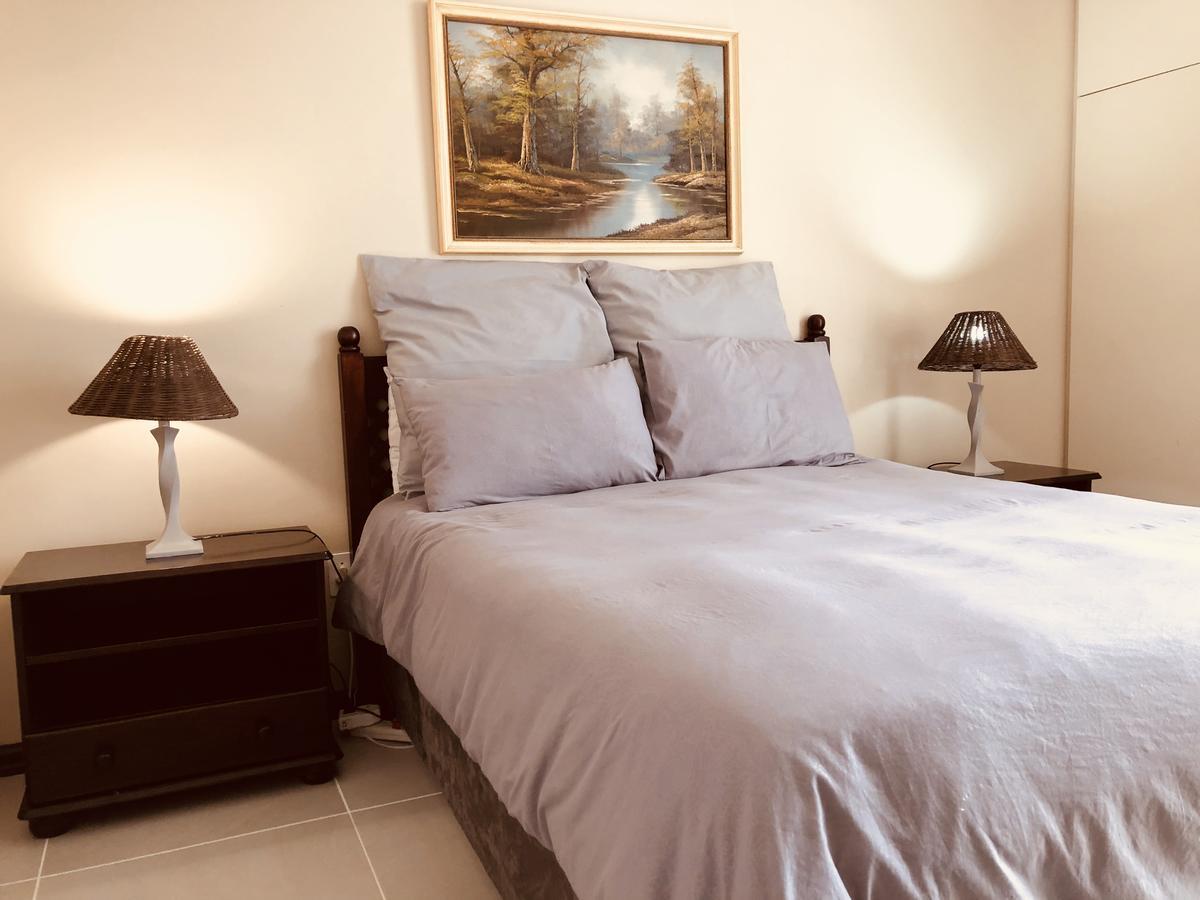 Eden Rose Manor B&B Ла Мерси Экстерьер фото